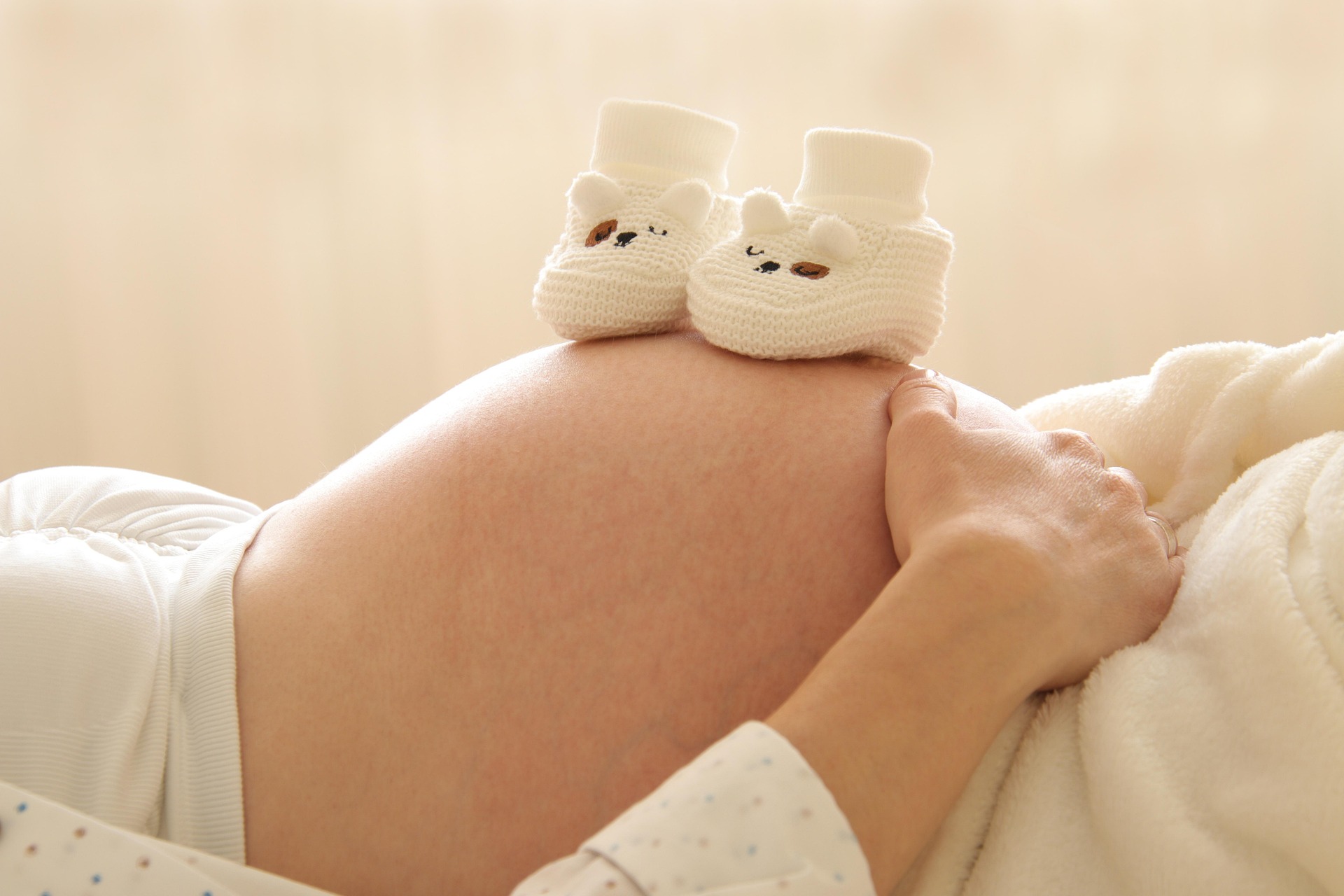 Osteopatia durant l'embaràs: beneficis i seguretat al Maresme - Centre Osteopatia Llavaneres